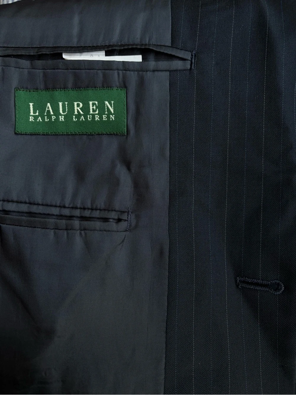 Lauren Ralph Lauren Mens 42L 2 Piece Suit Wool navy pinstripes. W36 L31 cuffed